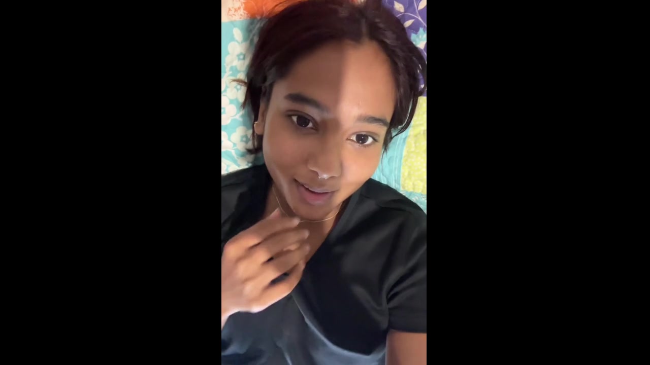 FaceTime call with petite Indian girlfriend turns naughty