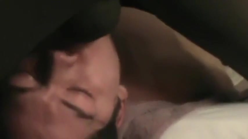 White Lad Loses His Virginity to a Raw BBC