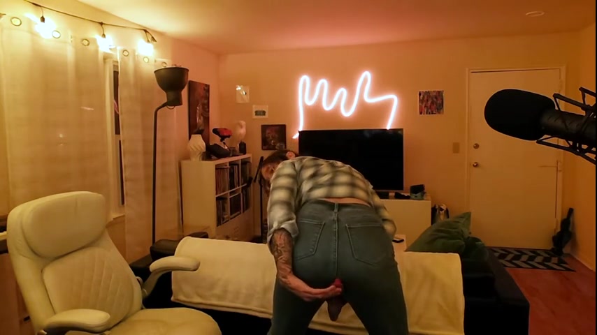 My Girldick Won't Fit In My Pants!